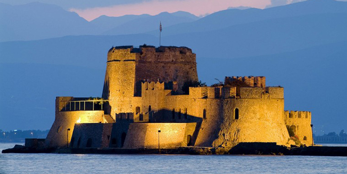 110€ για ένα 3ήμερο (2 διανυκτερεύσεις) 2 ατόμων σ' ένα από τα νεοκλασικά κτίρια του PENSION ACRONAFPLIA στα βενετσιάνικα σοκάκια του Ναυπλίου!
