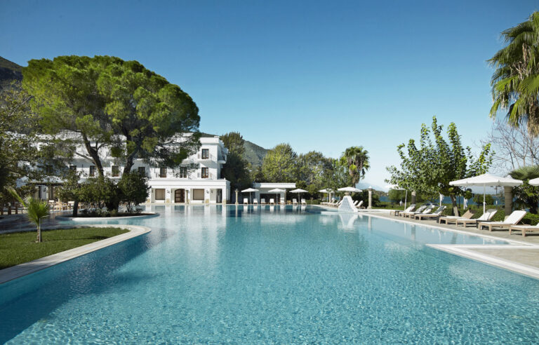 5* Mitsis Galini Wellness Spa & Resort - Καμένα Βούρλα ✦ -40% ✦ 2 Ημέρες (1 Διανυκτέρευση) ✦ 2 άτομα + 1 παιδί έως 1 έτους ✦ 34 ✦ έως 18/10/2026 ✦ ΔΩΡΟ το All Inclusive ή η Πλήρης Διατροφή ή η Ημιδιατροφή!Επιλέξτε 4 διανυκτερεύσεις και πληρώστε μόνο τις 3!Παιδική απασχόληση!