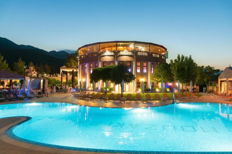 4* Mouzaki Palace Hotel & Spa - Καρδίτσα ✦ -35% ✦ 3 Ημέρες (2 Διανυκτερεύσεις) ✦ 2 άτομα + 2 παιδιά έως 6 ετών ✦ 8 ✦ έως 30/09/2026 ✦ Ελεύθερη χρήση της Εσωτερικής Πισίνας
