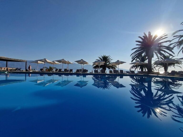 4* Long Beach Resort Hotel - Αίγιο ✦ -40% ✦ 4 Ημέρες (3 Διανυκτερεύσεις) ✦ 2 άτομα + 1 παιδί έως 11 ετών ✦ 12 ✦ 10/07/2026 έως 16/07/2026 ✦ Επιπλέον 1 Διανυκτέρευση ΔΩΡΟ και ΕΠΙΠΛΕΟΝ έως 20% €πιστροφή Eurobank!