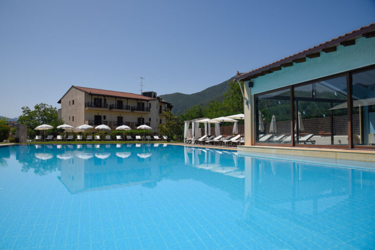 Mont Helmos Hotel - Κλειτορία